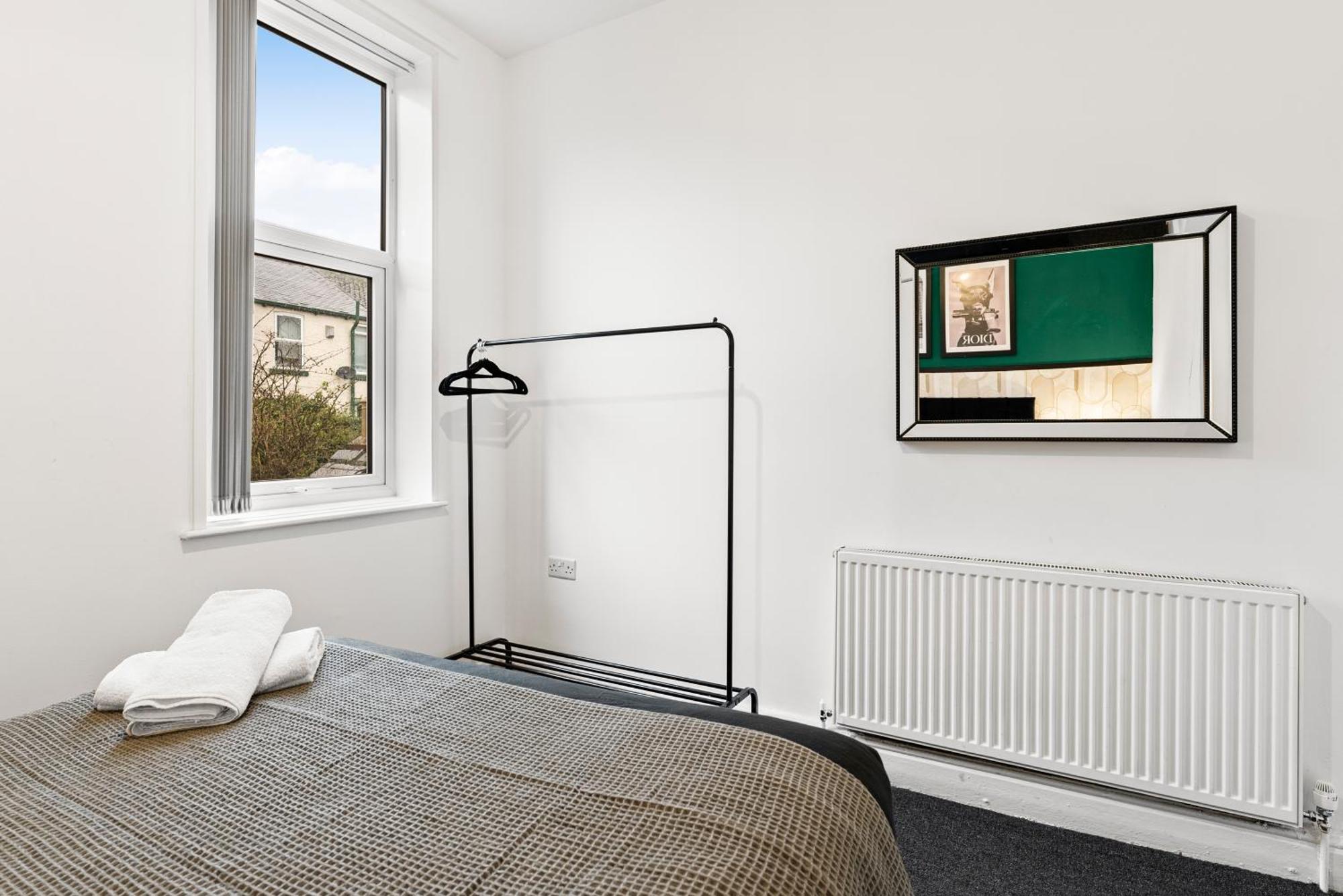 20 Percent Off! Stylish Sheffield Abode Sleeps 12 Lejlighed Eksteriør billede