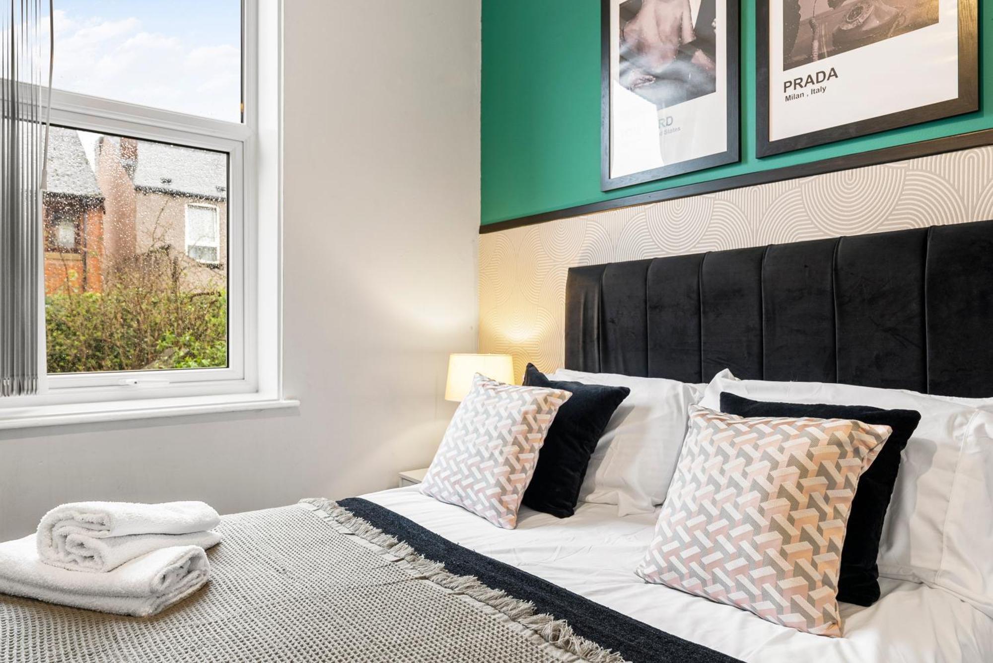 20 Percent Off! Stylish Sheffield Abode Sleeps 12 Lejlighed Eksteriør billede