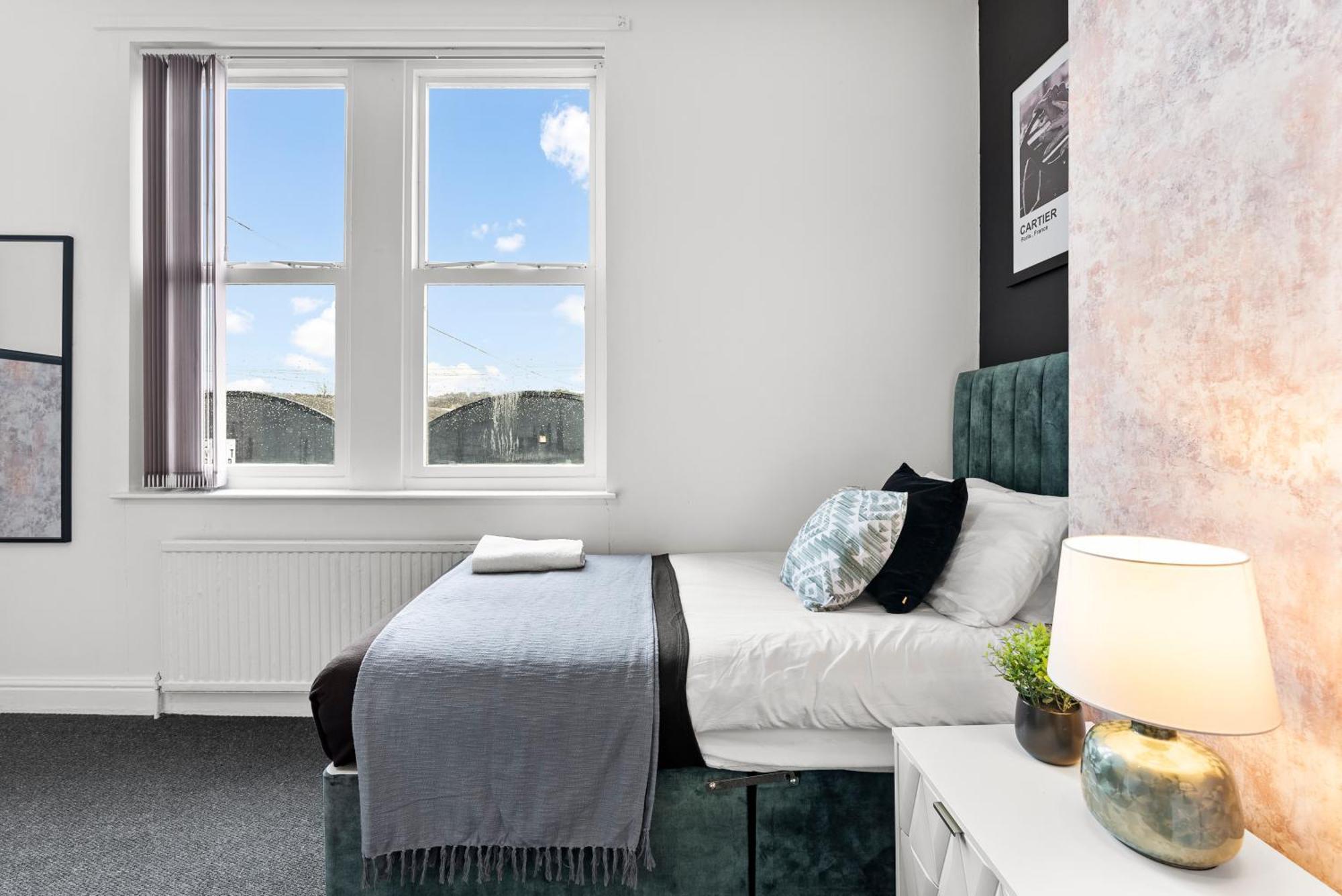 20 Percent Off! Stylish Sheffield Abode Sleeps 12 Lejlighed Eksteriør billede