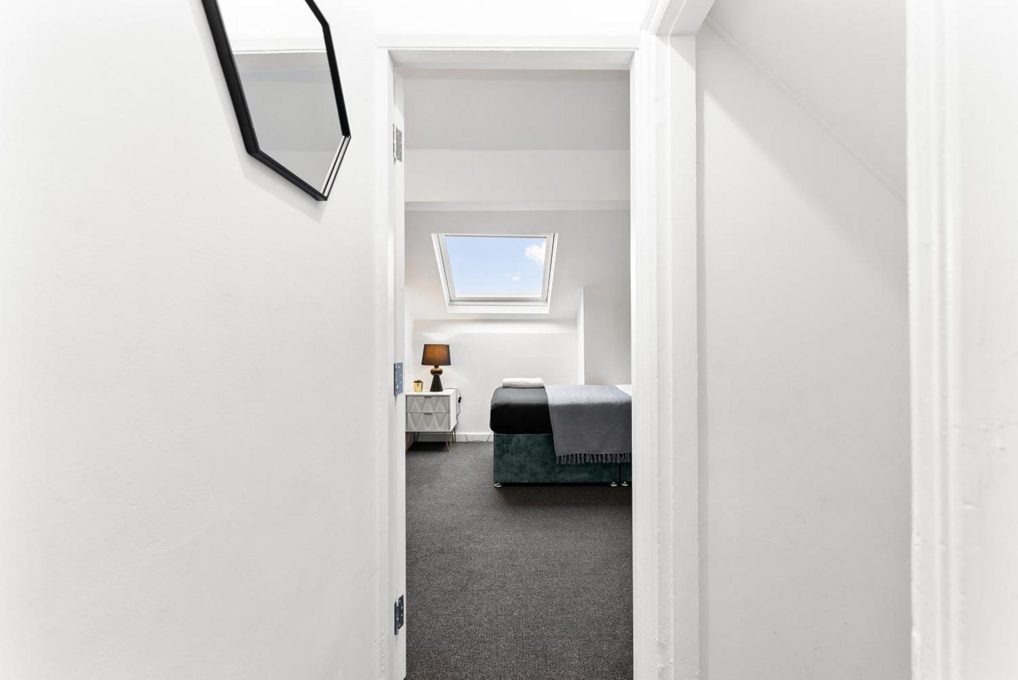 20 Percent Off! Stylish Sheffield Abode Sleeps 12 Lejlighed Eksteriør billede